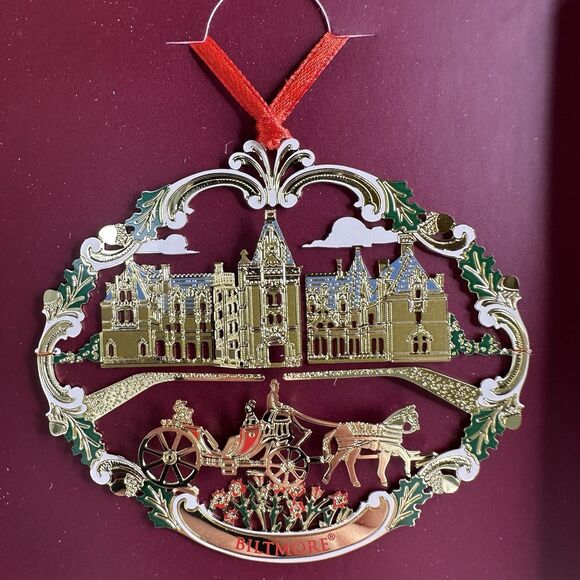 Biltmore Estate 3D Christmas Ornament House Carriage Cutout Gold Finish 2006 - Picture 3 of 16